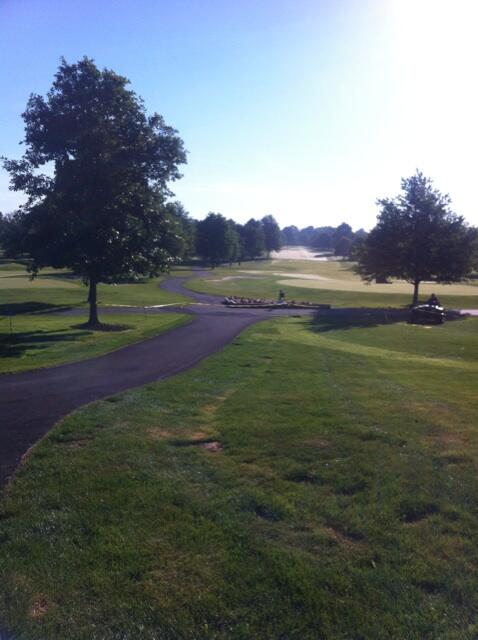 CiscoKid23's tweet photo. It's a beautiful day, course looks great &amp; @ESPNCleveland is doing their Golf show from my Club http://t.co/dcQJslITu1