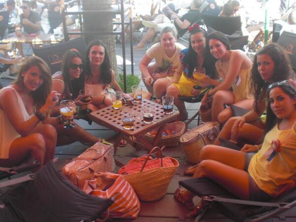 lucera89's tweet photo. @RocioEliasRuz @mariaajosee02 @maryangelarand @RosaMaderoOrtiz @saludalgaba #Isa #Mar,,  Buena despee http://t.co/4kFbHEPsoa