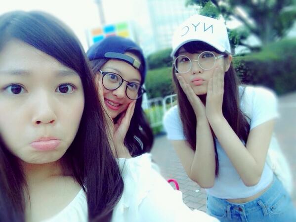 ロケ楽しかった🙋💕
帰りのバスでみりぃひっかと大盛り上がりしすぎて疲れたぜっ。

明日はオフ〜（＾ω＾）
いっぱい寝よ〜っと！うふふふ http://t.co/qd9qWhVQ06