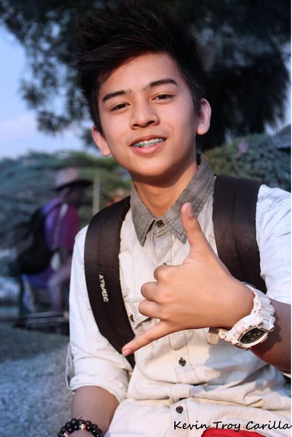M5W_magz's tweet photo. Hey Houu ! I am PutMs from Vietnam admins 😳 love @JSTNDC (Justin Calalis) come on retweet !! ♥ we can interview him http://t.co/YuizyCio8c