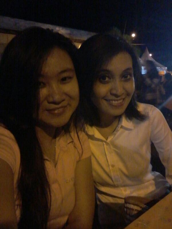 NiaRantung's tweet photo. With darla amiraa @Mhy_Rahmi 😄😄😄 http://t.co/SR11SHSSHA