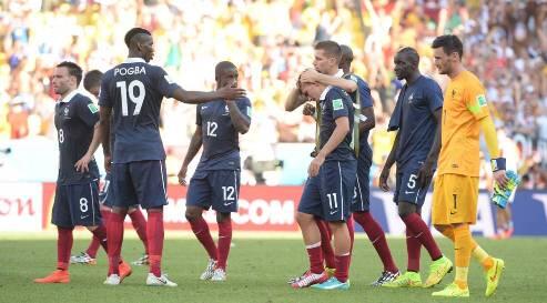 tf1pub's tweet photo. RECORD HISTORIQUE pour @TF1 avec #FRAALL : meilleure audience pour du sport hors prime time ! (16,9m tvsp) http://t.co/hy31vqHt7K