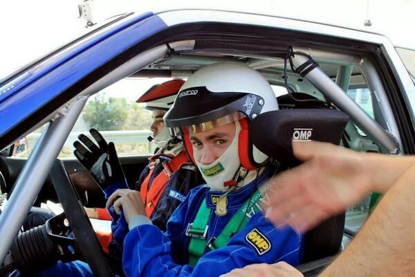 RosaliaLirola's tweet photo. Buuenaaa suertee @Dsalvasport  a daar muucha cañaa!! :) Siempre @SurRacingClub http://t.co/kMHYiId4xt