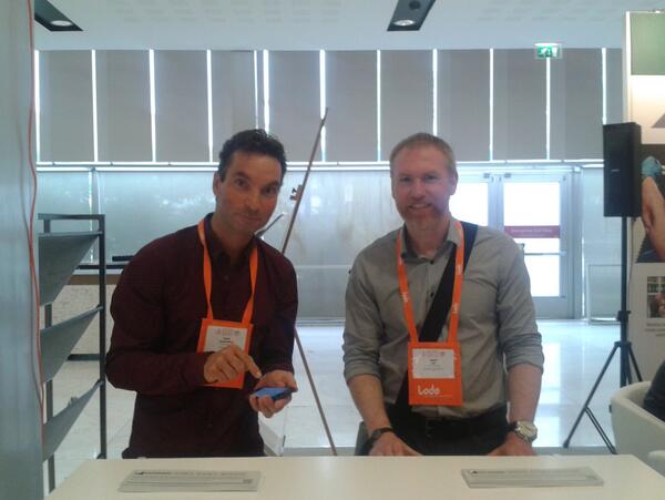 tandfsport's tweet photo. Live #JSStwinterview with @Jeukendrup and @JSportsSci #ECSS2014 http://t.co/MMCA3lgKTQ