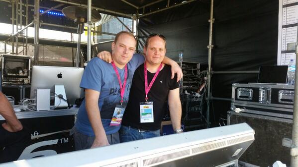 AfrIsGroot tweet picture