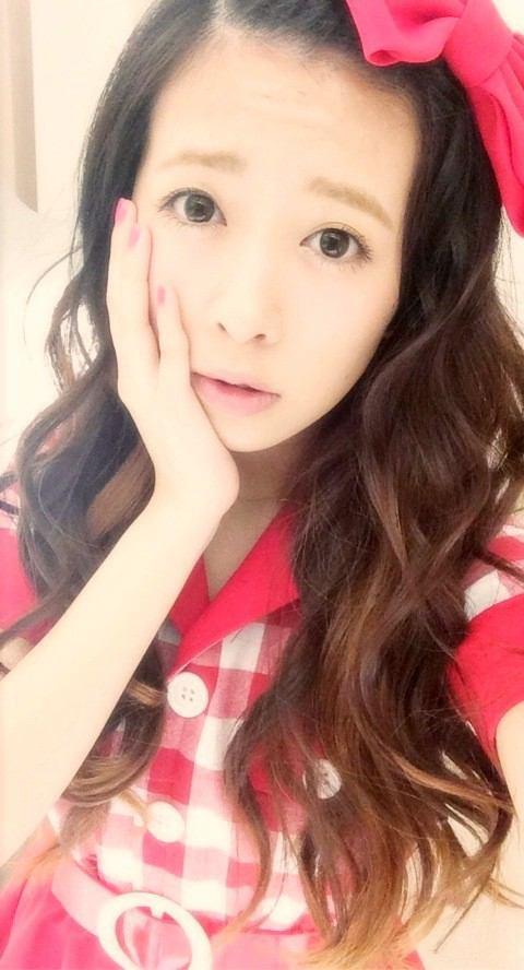 Berryz___Saki's tweet photo. ＊

            “嫌われたくなくて笑っていた
　　　ウソつきの私サヨナラ”
　　　
　　　Berryz工房 清水佐紀NR

　　　#今生まれた
　　　#nrさんbotさんの友達増やしたい

＊ http://t.co/Fqwh4uRpAr