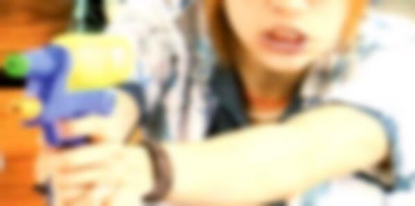 TOOIIX's tweet photo. .

.

　　愛　ス　　ﾙ　　事　に

.
　　　　　　　躊躇い　　何　テ　　捨て　て

.

.
　　　　　　葎

　　　　　　　　　↘

　　　　　　　　　　　　逢

.

.

　　　　未だ　　見　ぬ　　セ　ｶイ　へ

.
. http://t.co/EgYTCb52Ks