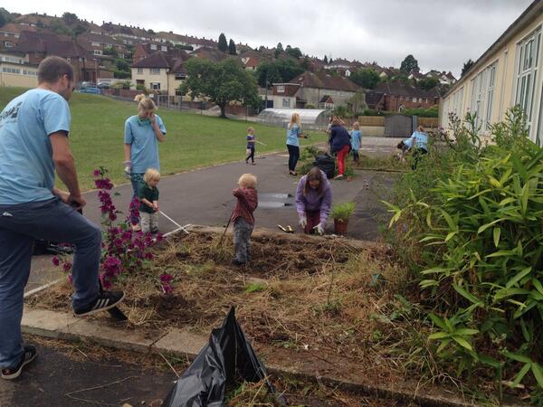 HopeBrighton's tweet photo. It's great to see a vast range of ages getting involved in the final day of #Hope2014! Tweet us your pictures today. http://t.co/ipTMg4snmD
