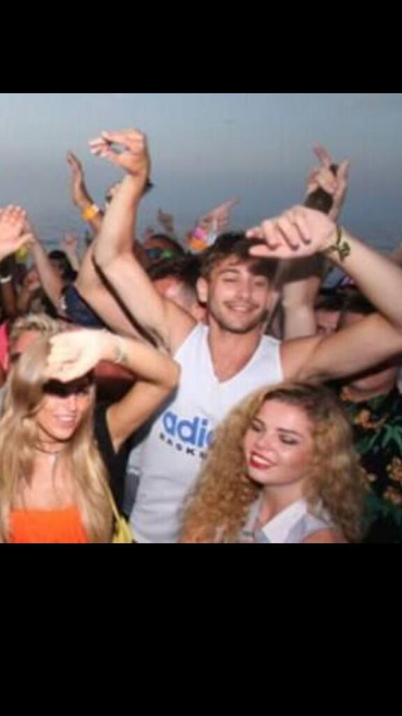EmilyGrimbley's tweet photo. @MikeStevensUK 😂😂 http://t.co/a5yUAZNt8t