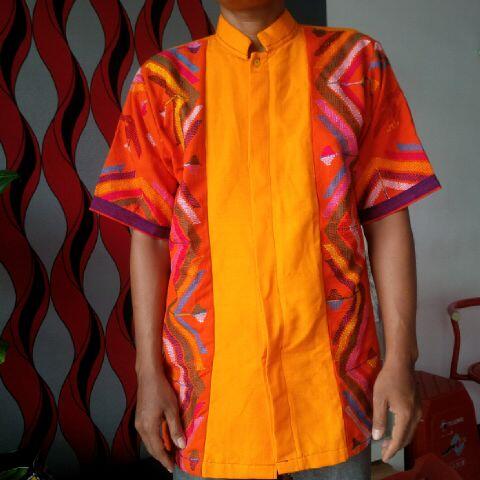 TenunBima's tweet photo. Baju koko tenun polos (kuning) kombinasi dengan tenun motif Bima uk XL. Minat mention http://t.co/9ar9owdq9r