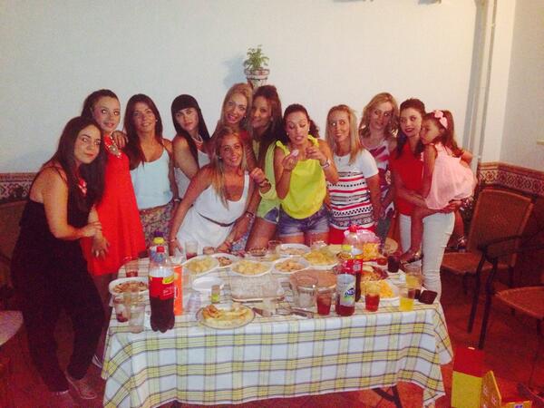 AlbitaJk's tweet photo. Buen ratito ayer en el cumple de mi @anabel300812 🎂!! #piliteo http://t.co/U5nUvp3e5y