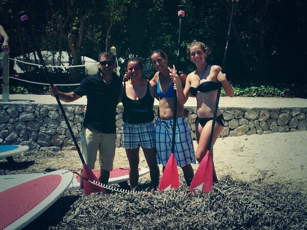 MaximoOrtega5's tweet photo. @martita_ortega @luciasainzp @Anagrandes aprendiendo el otro paddle en Son Caliu,Mallorca. http://t.co/BEQjR3ec0X