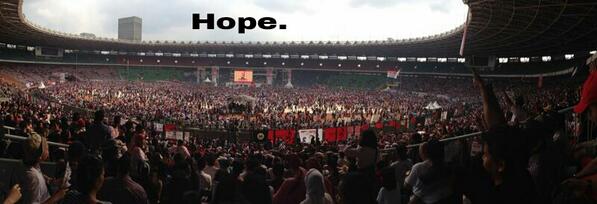 jokoanwar's tweet photo. Hope. #NGABUBURIT2JARI http://t.co/zFL6Cmrtpk
