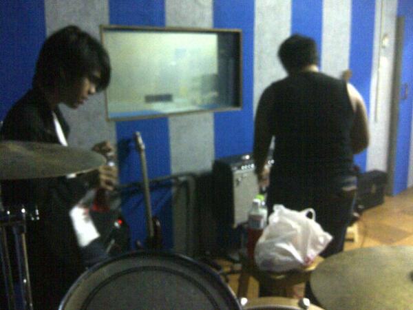 Berbuka puasa bersama our beloved member :D <a href="/DimasMalik/">Dimas M.Ilhamsyah</a> <a href="/azonanda/">Aditya Z</a> <a href="/AshariSyamsul/">syamsul ashari</a> #Naffi