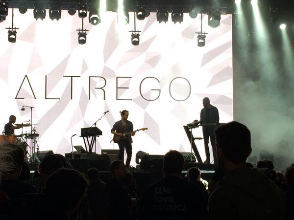 dominiquedehaen's tweet image. #RW14 #Altrego metamorfose/ wennen/ nieuwe muziek, zelfde stem #fb