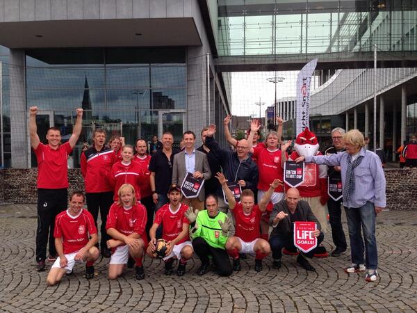 Judith__88's tweet photo. Kick off @DutchStreetCup met M. Bockting @MaastrichtSport, @HansMartinDon &amp; weth. Gerats @uitMaastricht #StLifeGoals http://t.co/sWRmg9fxmG