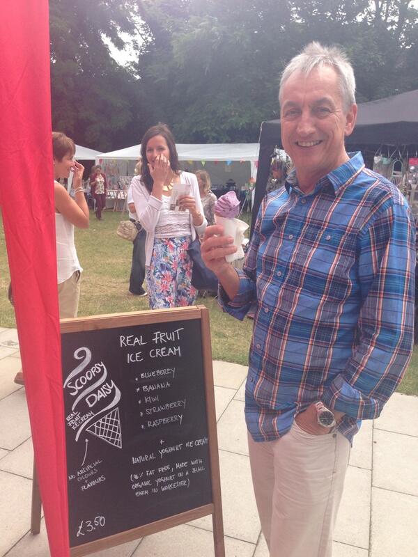 We're here. Come see us Wimbledon! Today until 5.30. #streetfood #popup market #livemusic