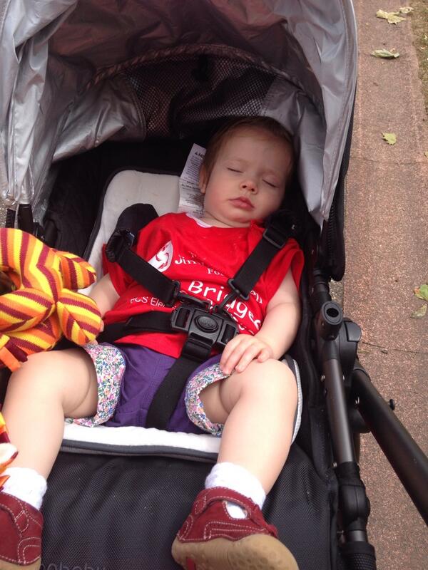 KerryNickols's tweet photo. #21bridges possibly our youngest walker! http://t.co/ZAM1cdwoen