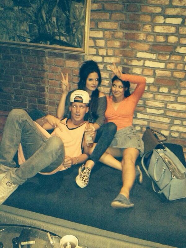 GeorgeyGarrett's tweet photo. As it Louise from mic posted this pic with her binky and Jamie with a line of coke and rolled up note on the table 😂 http://t.co/XPgeZhQcxQ