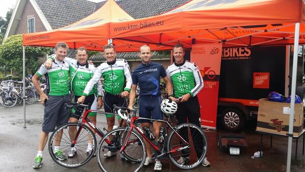 Alle instructeurs van <a href="/sportgeluk/">SportGeluk</a> staan klaar om een topmiddag voor <a href="/RandstadNL/">Randstad Nederland</a>  te verzorgen. <a href="/RobHarmeling/">Rob Harmeling</a>