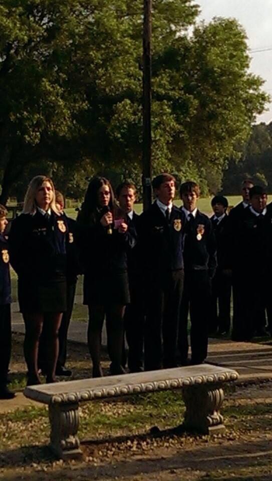 Springfield_FFA's tweet photo. 2014 Area IV Leadership Camp http://t.co/nug1BWpc1Q