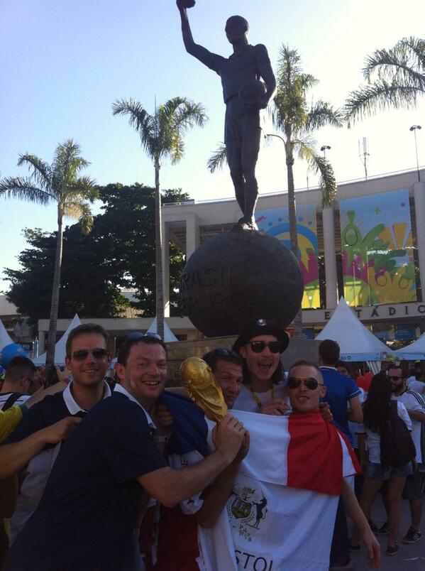frederic_kaiser's tweet photo. Ce soir Match de l'Argentine sur la plage de Copacabana!!!!! http://t.co/8zaMP9yH5Z