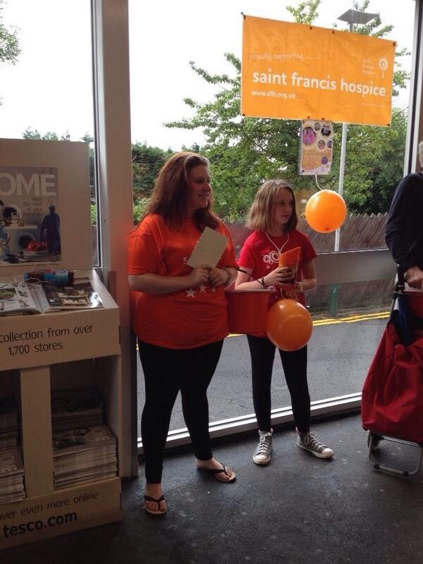 Row2297's tweet image. Collier Row raising funds to coincide with a 10k walk through the night this evening for local Hospice #community !