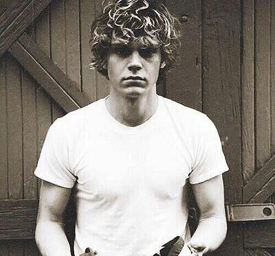 RolStory_AHS's tweet photo. Kyle Spencer Ocupado 
~ @Kyle_AHS ~ http://t.co/CscuPnBIHc