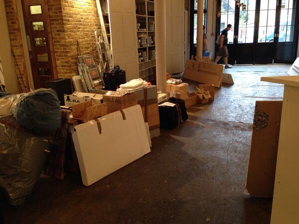_dotttt's tweet image. After an amazing few days in Brixton, we're packing up our show