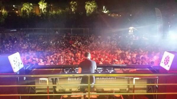 FiestasVlc's tweet photo. Asi estaba ayer @falkatagandia esta noche mas y mejor! Consigue tus entradas para cualquier fiesta en el 618 427 000! http://t.co/StfojcRht3