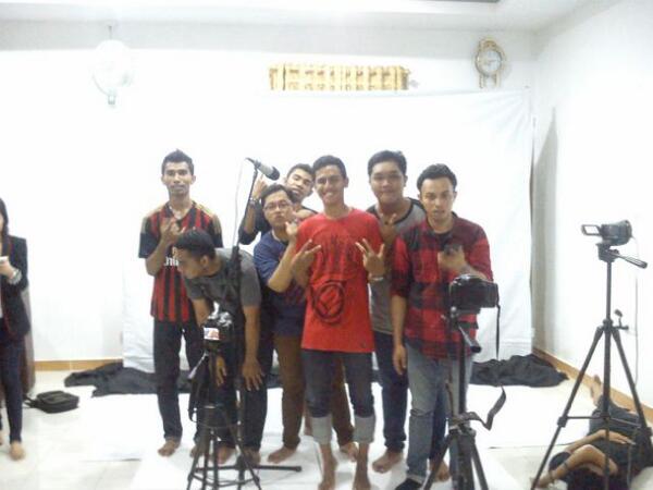 wuaahh mantep" RT <a href="/RoniKusuma11/">Roni Kusuma</a>: Camera. Stanby, Record, Action. <a href="/GP_MGMRecord/">GP MGM Record</a> #MGMRecord