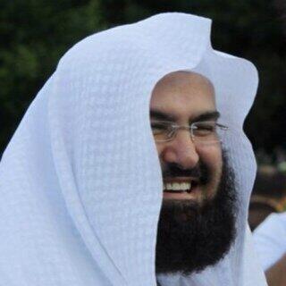a166bd85d0ad453's tweet photo. الشيخ عبدالرحمن السديس ربي يحفظه انشاالله من كل شر http://t.co/wmYn8yRGtN