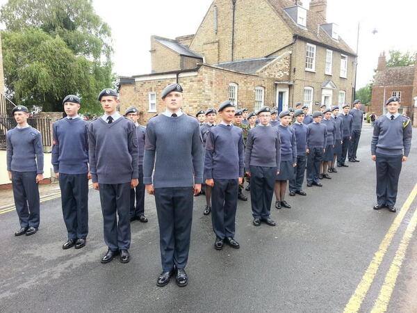 2500StNeotsATC's tweet photo. 2500 on parade with 423rd USAF, RAF Wyton band and representatives of 1 Royal Anglian. Well done 2500! http://t.co/V8WgfPgpbJ