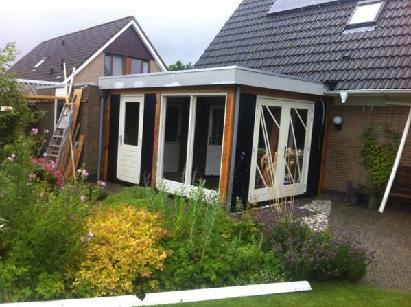 Serre in aanbouw in te Harlingen