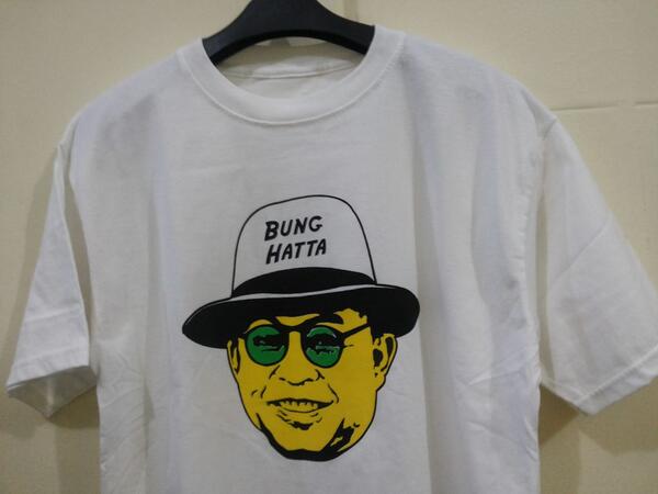 Kaos Bung Hatta Produk baru Sembalakon jl GajahMada 10 Padang. <a href="/obangmax/">boedjang pamenan</a> <a href="/abd_khusairi/">Abdullah Khusairi</a> <a href="/infoSumbar/">SUMBAR</a> <a href="/Tomycorleone/">Don Corleone</a>