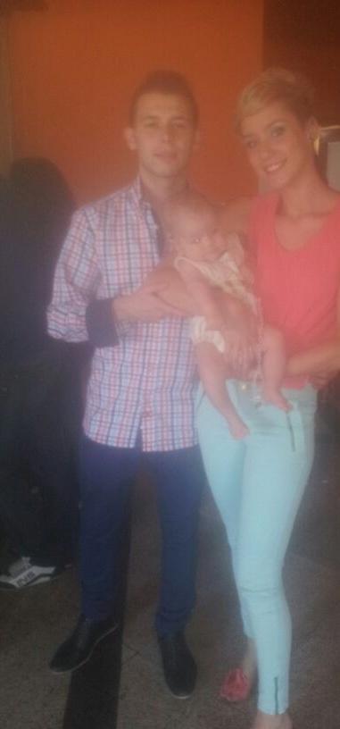 De bautizo con mis dos niños preciosoos :)) <a href="/javijabatonis/">Javi</a> <3