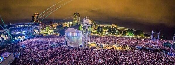 henrydelrey's tweet image. Photo of the crowd at #artRAVE in Quebec last night. 87,000+ people in the audience. You won in life, @LadyGaga! 👏✨