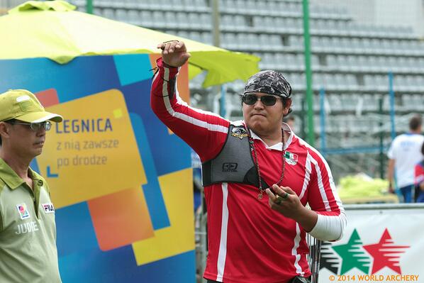 conadeoficial's tweet photo. #TiroconArco Luis Álvarez conquista oro en el Mundial Universitario en Polonia http://t.co/sjYU64DfdB http://t.co/t4igG7YTX7