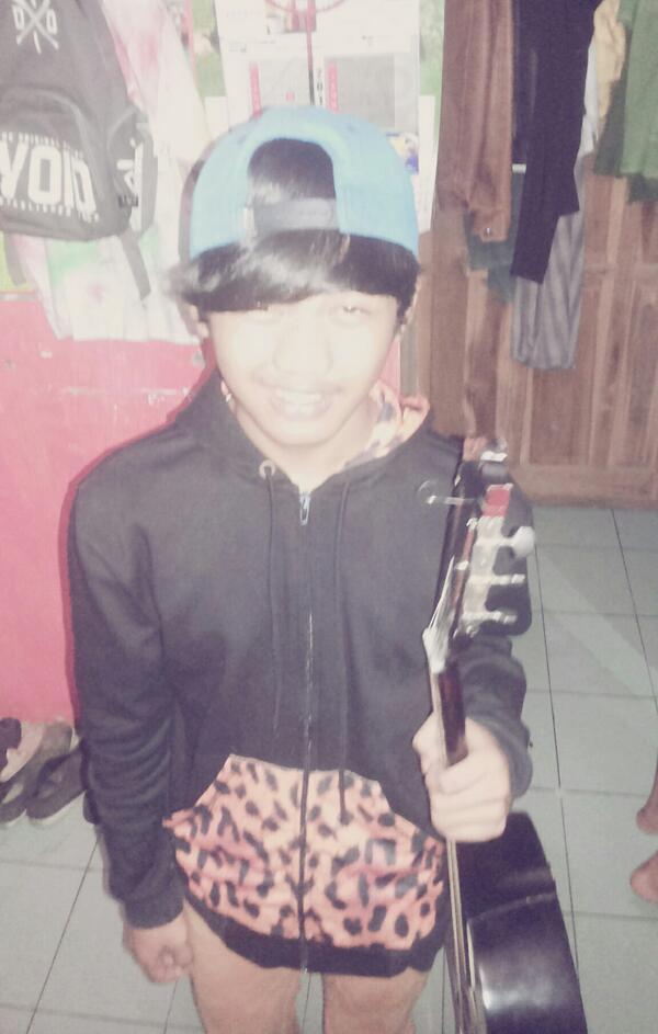 <a href="/EzaNieh/">EzaUtamaP</a>