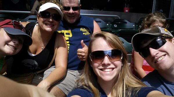 Jackikay143's tweet photo. #twinspics http://t.co/P1pR10XwbC