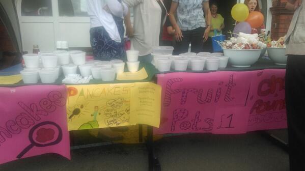l_dirienzo's tweet photo. a great day at the fete, big thank you to @ExtraTesco2931 for our fruit donation! http://t.co/hdYfBIZ30D