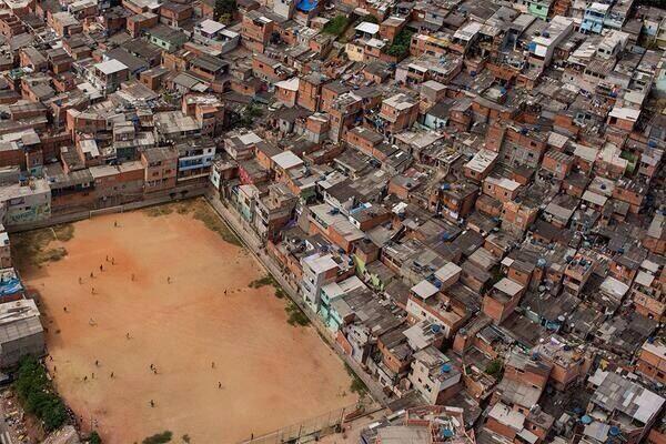 Customcontrolez's tweet image. Real life FIFA Street in Brazil!
