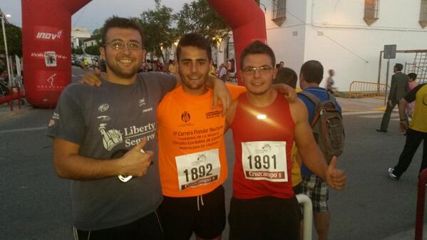 fernandoruzruz's tweet photo. Ya empieza esto #carrerapopular http://t.co/ZfAoXKc84v