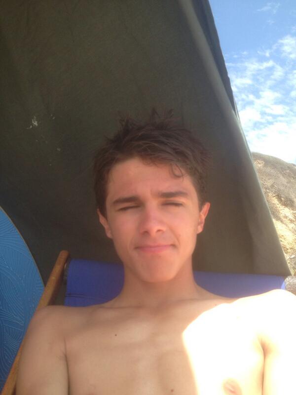 LOVING THE BEACH👍❤️😄