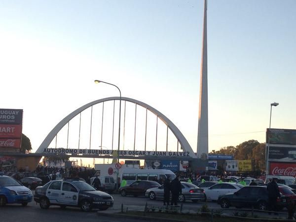 El Autódromo ahora. La faja de clausura y caos vehicular en Roca y Gral Paz #200kmBA
