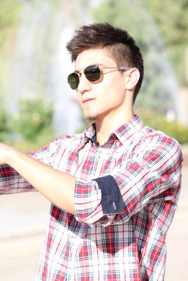 HusseinSmko's tweet photo. I love when I can do what I want be what I want its just seems like its hard getting there I feel like its to FAR.... http://t.co/j9nhzZBfQN