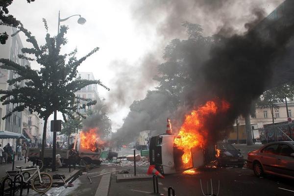 EndHamasEvil's tweet photo. #Paris after "peaceful" #ProPalestine/anti#Israel/#antisemitism rally! Thse ppl REALLY identify w/ the #Palestinians! http://t.co/5j8E12ceIq
