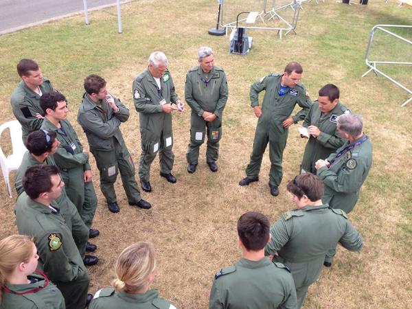 <a href="/ComdtAC/">Commandant RAF Air Cadets</a> @bell_atc <a href="/oc618vgs/">OC 618vgs</a> final day @ #FIA14 &amp; final VGS brief of the day. Now off to support ACO stand etc etc.
