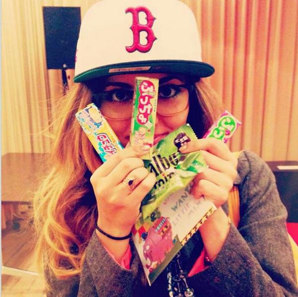 BookdeJane tweet picture