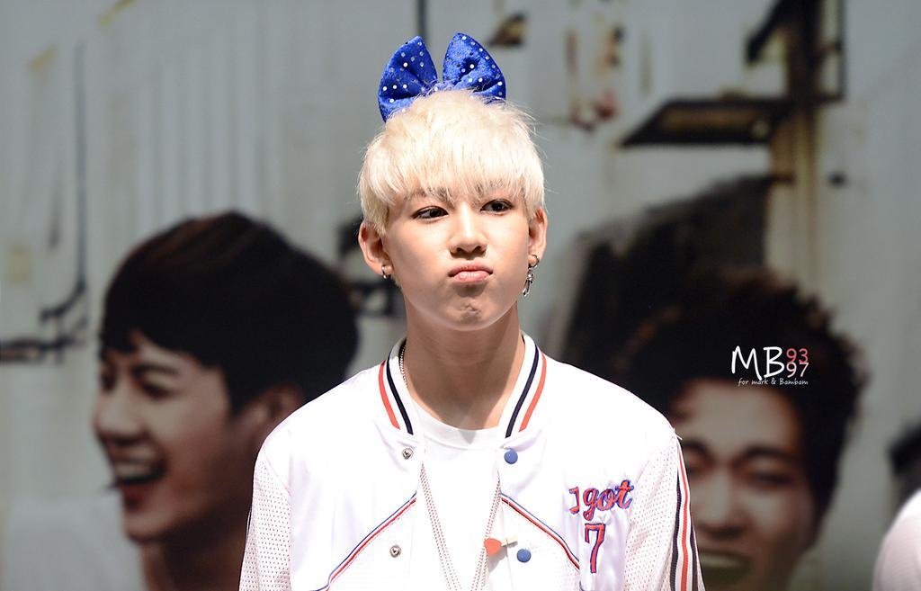 Bs02iv0CMAABG4I.jpg:large